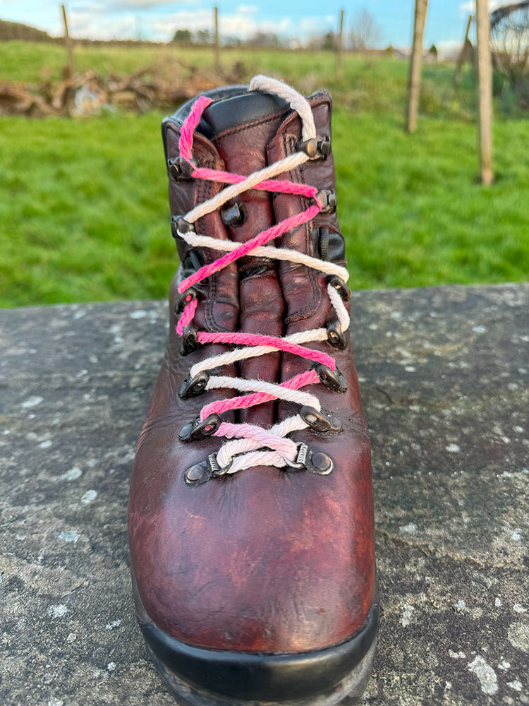 Lacing on a hiking boot for people with a high midfoot