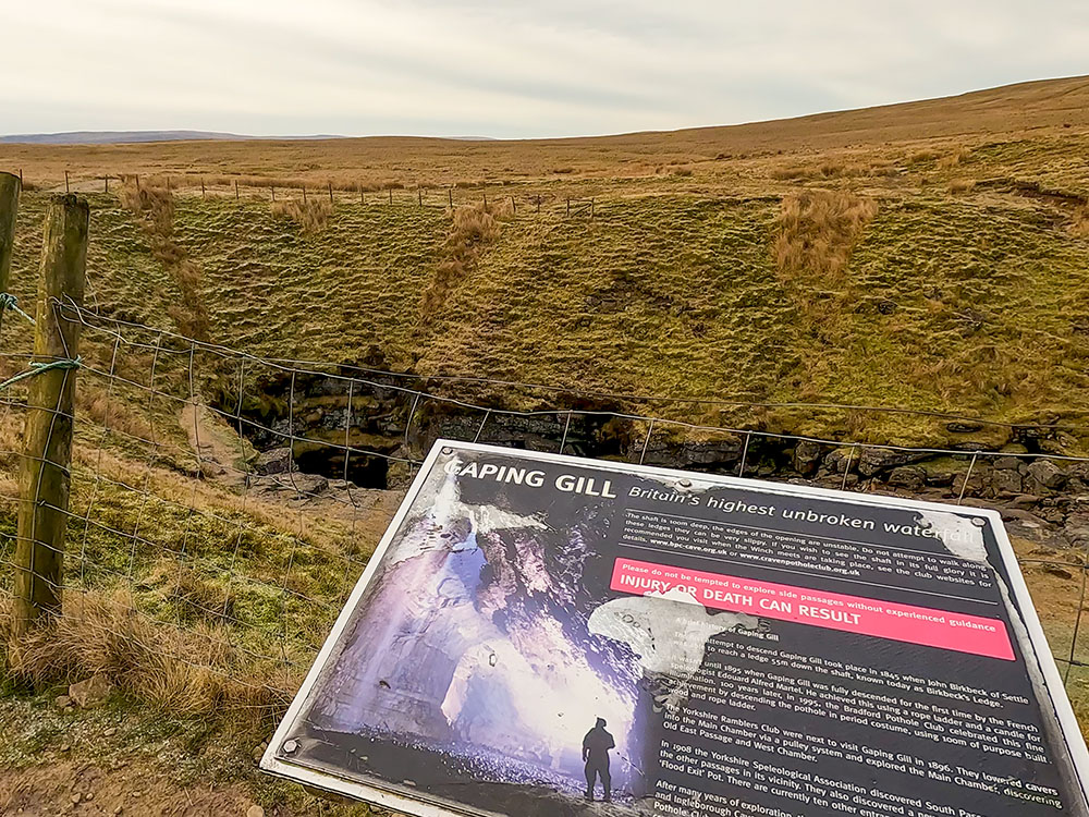 Top of Gaping Gill and Gaping Gill sign