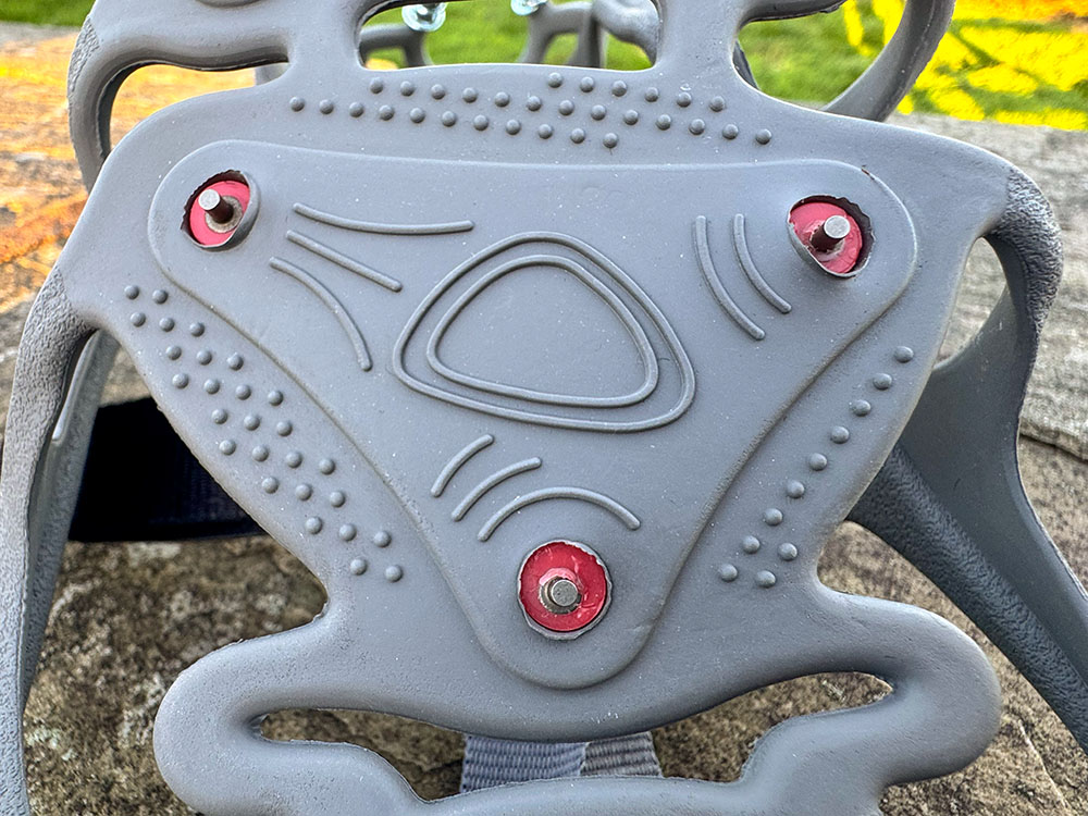 Carbide steel spikes on Yaktrax Run