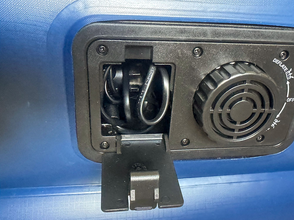 The wires and plug store away inside the air bed