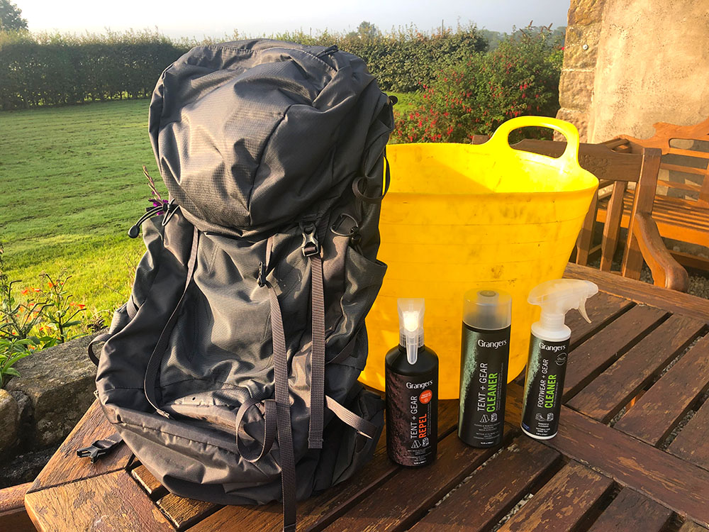 Rucksack cleaning equipment and products