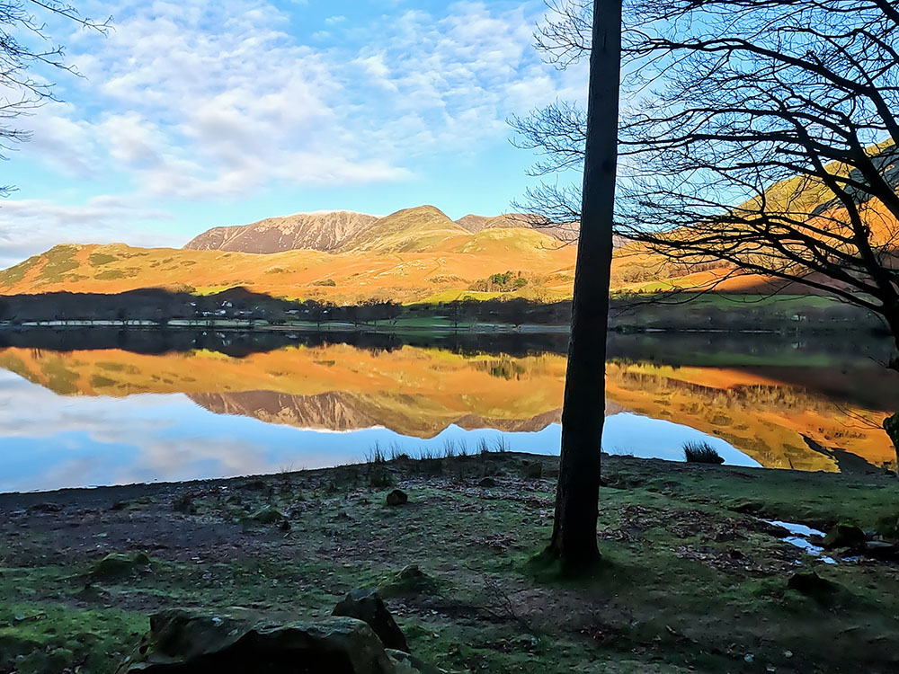 Looking across to the Eastern shore of Buttermere Lake