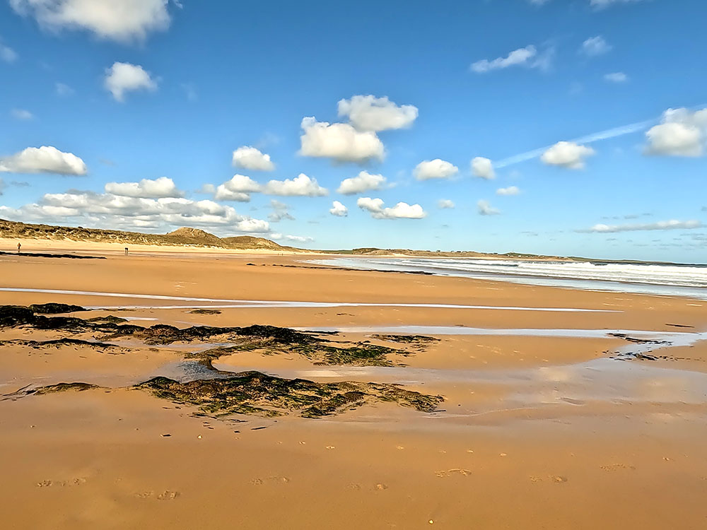 Looking forward along Embleton Bay