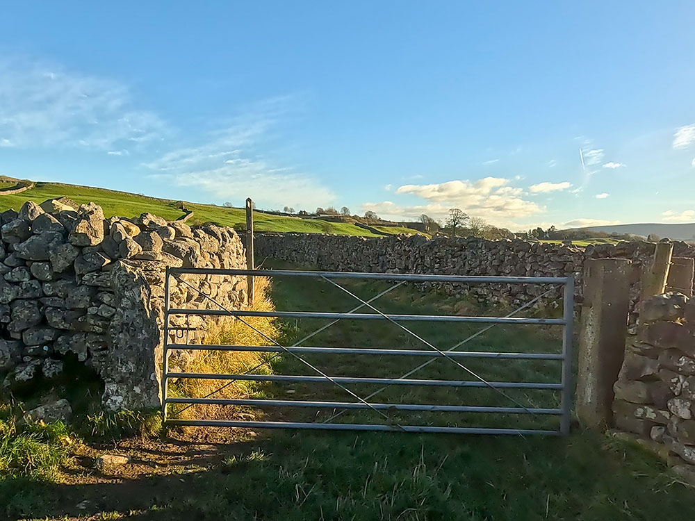 Gate leading onto Cove Lane