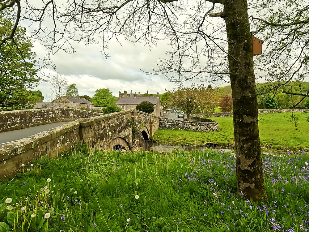 Road over Austwick Bridge