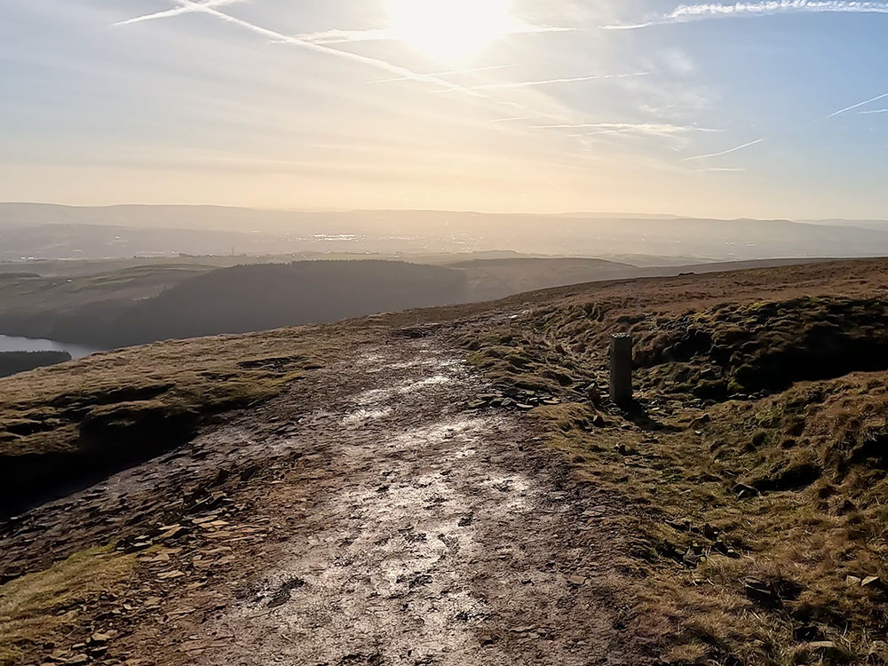 Approaching Pendle Way marker