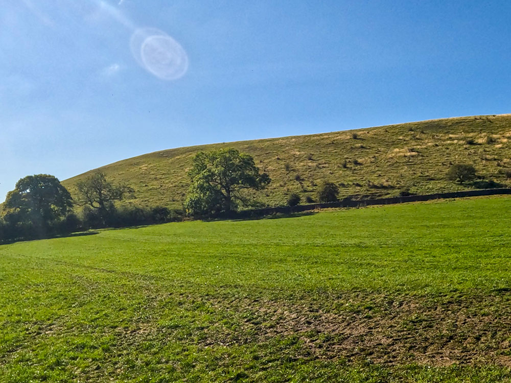 Looking over to the right, towards Worsaw Hill