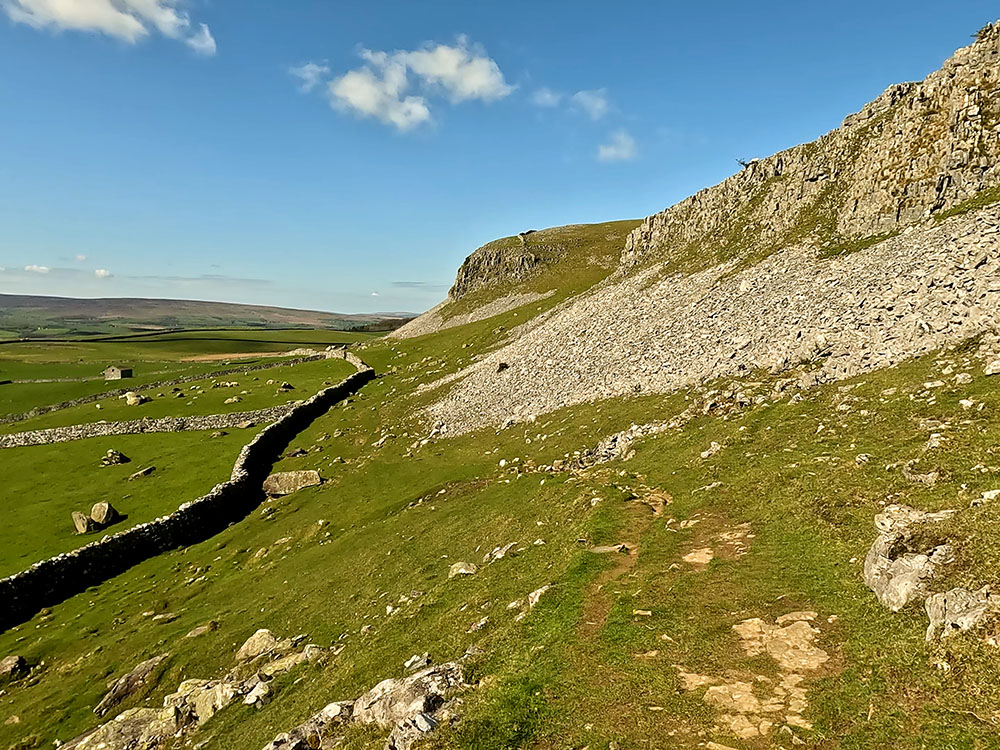 Path heading away from the 4-way signpost at Norber