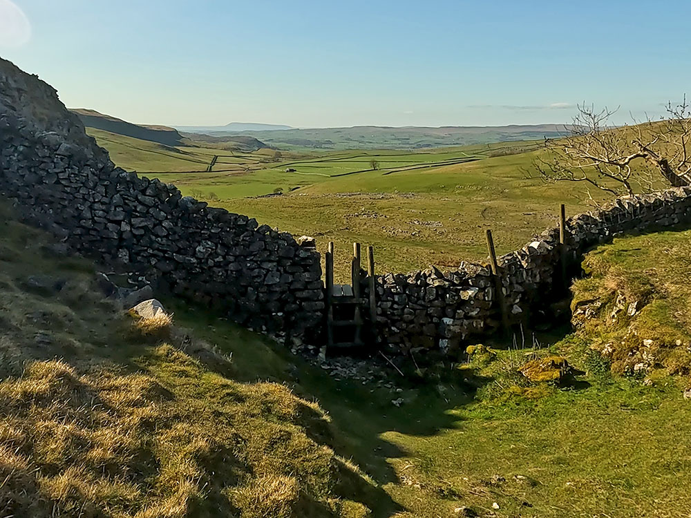 Looking down onto Beggar's Stile at Moughton Scars