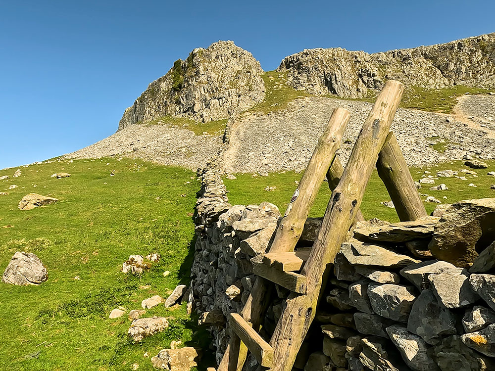 Looking up towards Robin Proctor's Scar